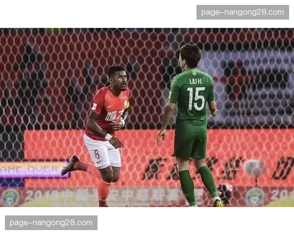 英超联合警方破获跨国非法流媒体团伙,涉及盗播英超高码率信号 英超联合警方破获跨国非法流媒体团伙,涉及盗播英超高码率信号